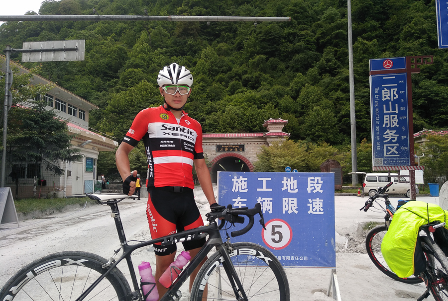 胖強(qiáng)尋山記｜重走紅軍路 流著鼻血飛奪瀘定橋