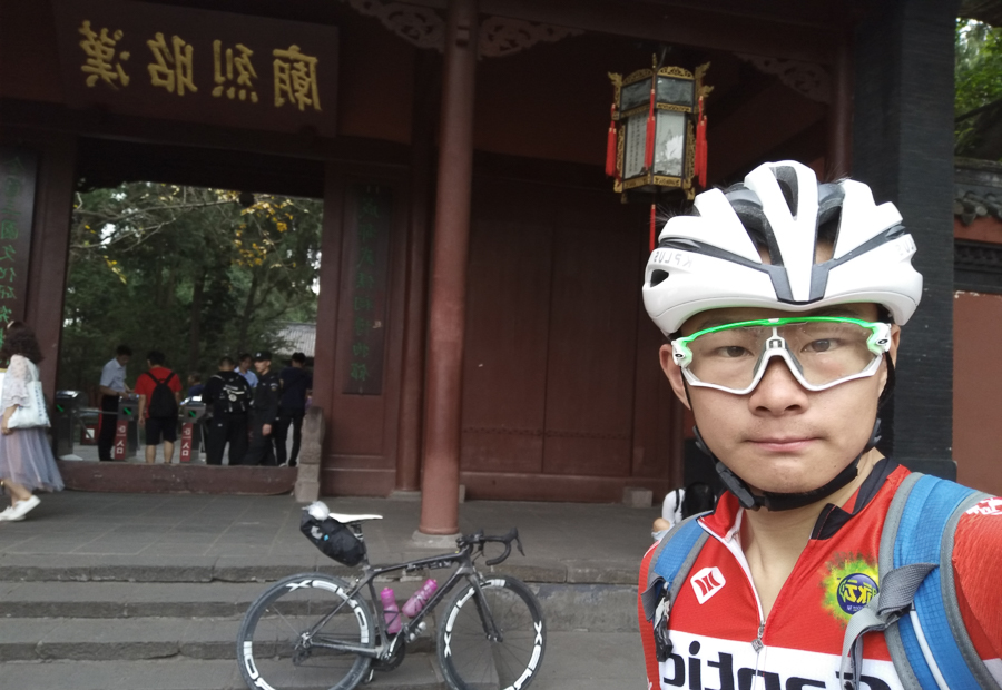 胖強(qiáng)尋山記｜重走紅軍路 流著鼻血飛奪瀘定橋