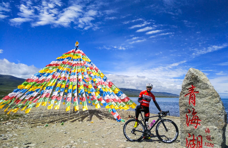 胖强寻山记丨12小时环青海湖   与丽江风神基情一日游