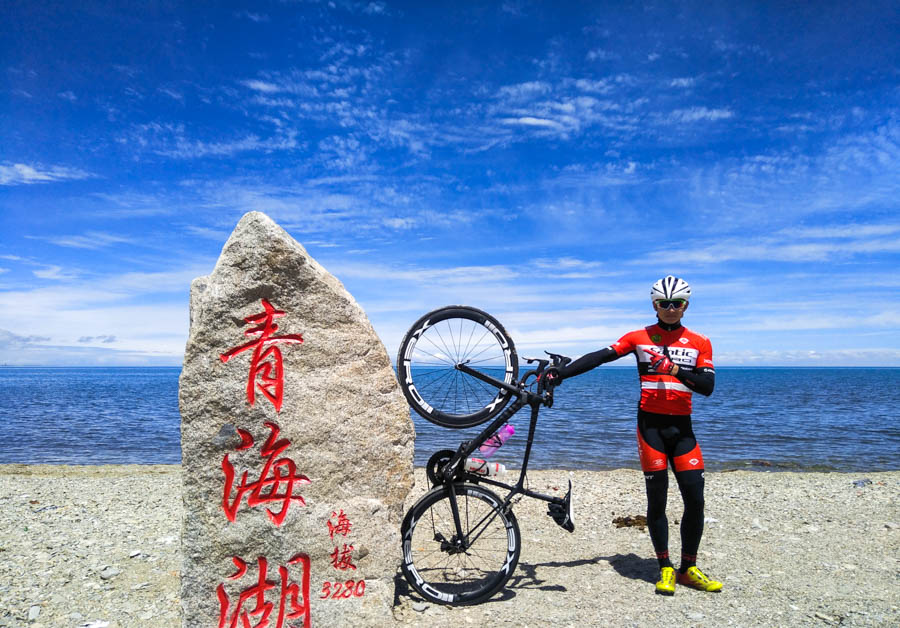 胖强寻山记丨12小时环青海湖   与丽江风神基情一日游