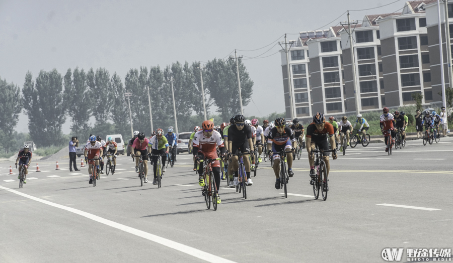 42°高温考验 黄河口（东营）自行车巡回赛首站落幕