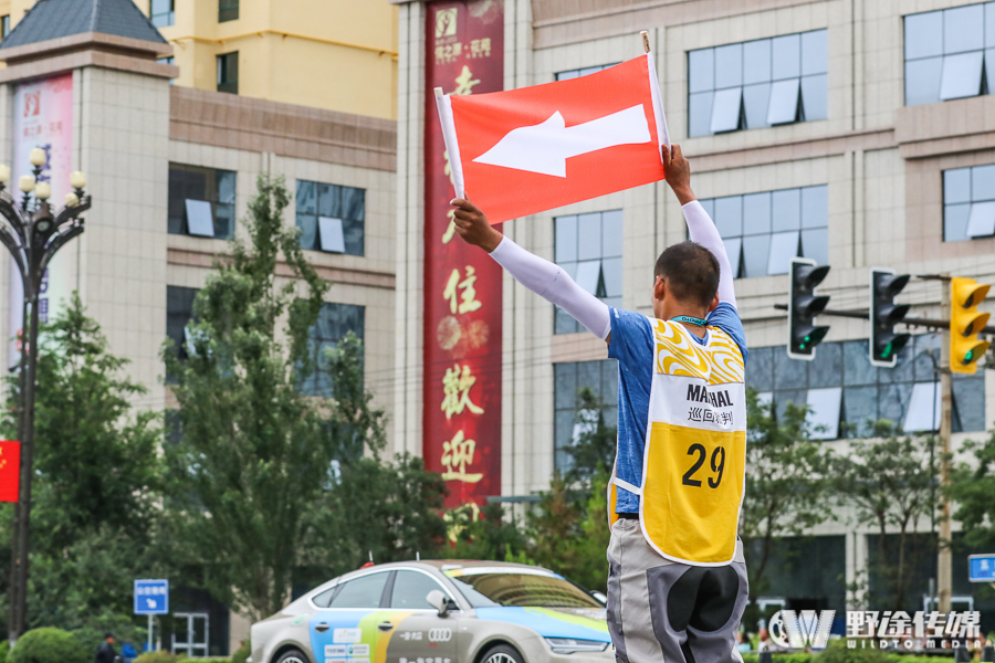 环湖赛S2：黄绿衫易主 李自森续拥蓝衫