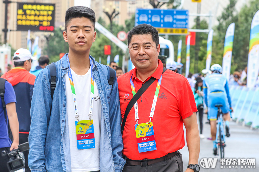环湖赛S2：黄绿衫易主 李自森续拥蓝衫