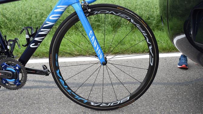 Pro环法战车 金塔纳的黑蓝Canyon Ultimate CF SLX