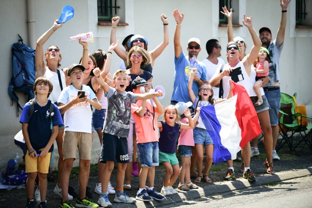 环法 | S18 击败法国同胞 德玛尔斩获赛段冠军