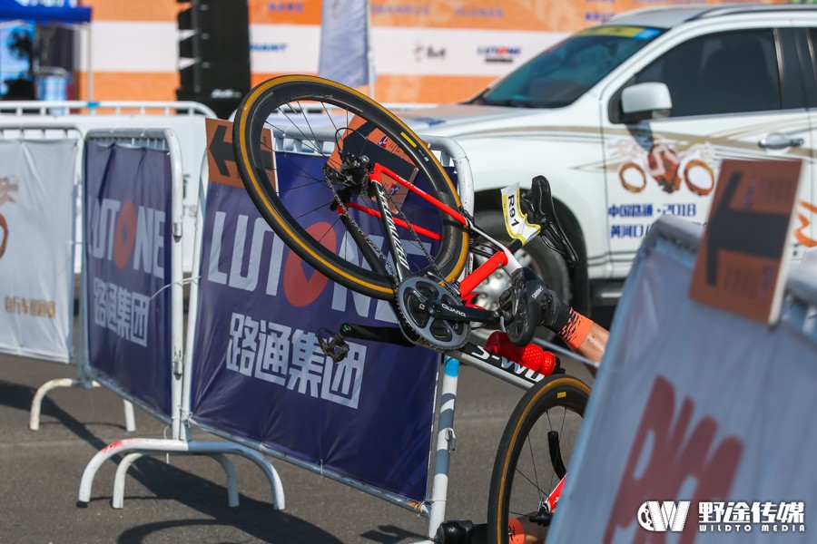 黃河入?？谏系耐粐硌?黃河口東營巡回賽次站落幕