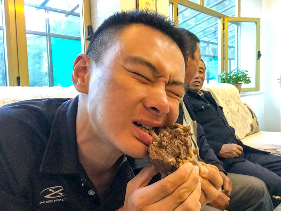 胖強尋山記｜相約金色門源  與魁哥騎賞百里油菜花海
