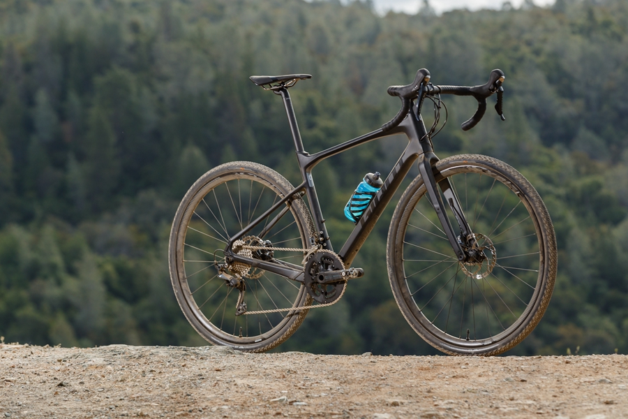 捷安特发布全新Gravel Bike—Revolt Advanced