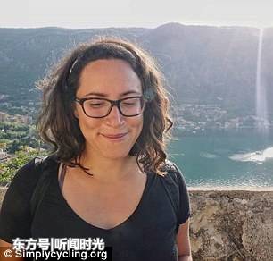 美国夫妇辞职骑行世界 遭车撞刀刺客死塔吉克斯坦