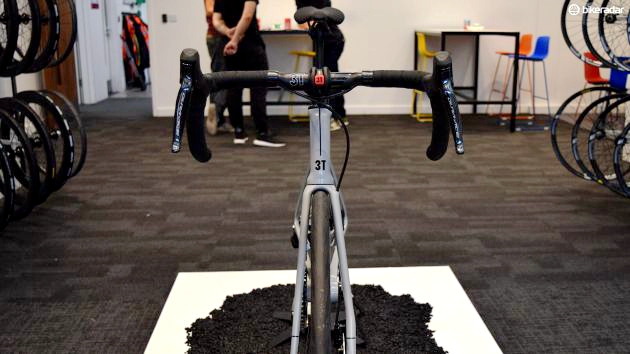 公路单盘真不够用 双盘3T Strada Due正式上市