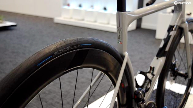 公路单盘真不够用 双盘3T Strada Due正式上市