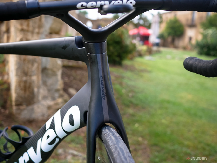 全新工业设计成果 Cervélo正式发布气动车型S5 Disc