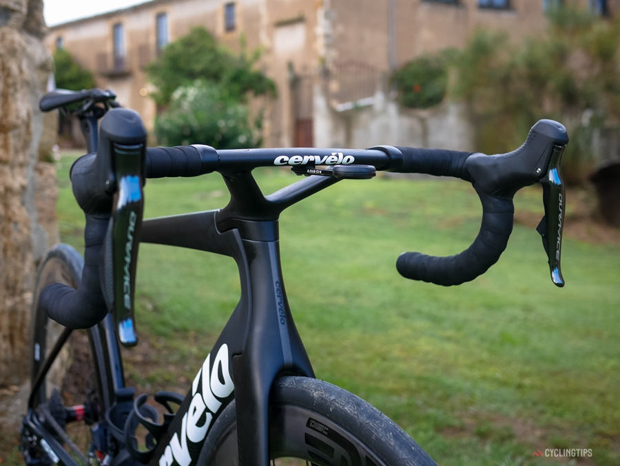 全新工业设计成果 Cervélo正式发布气动车型S5 Disc