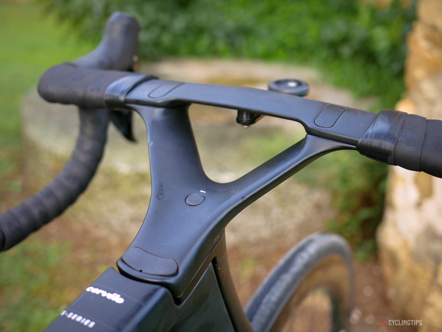 全新工业设计成果 Cervélo正式发布气动车型S5 Disc