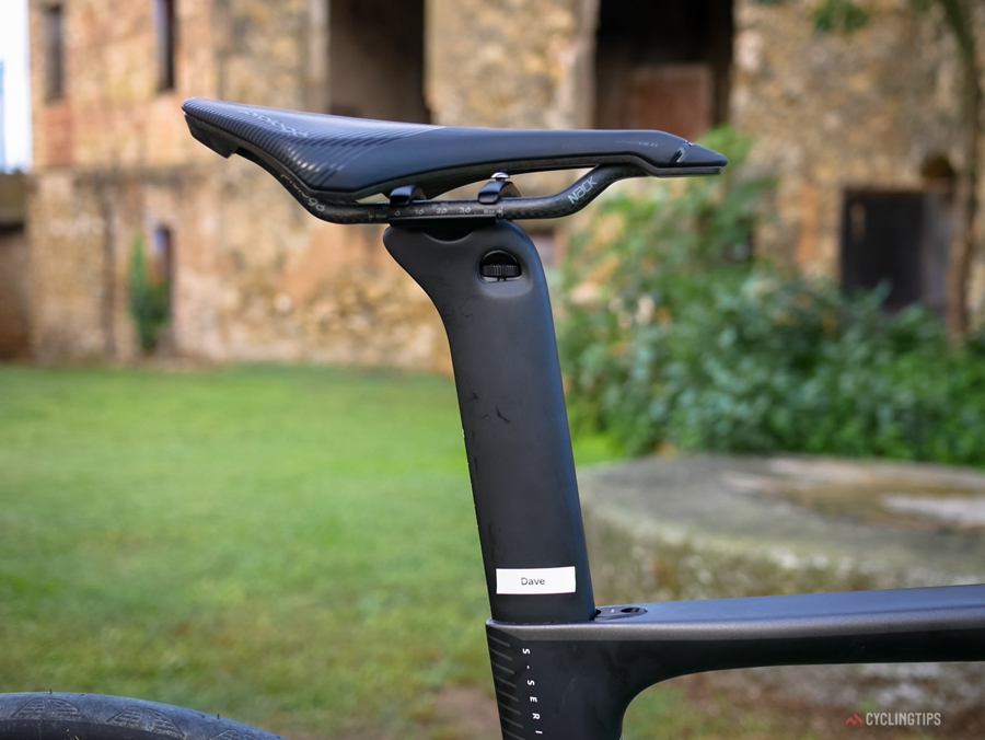 全新工业设计成果 Cervélo正式发布气动车型S5 Disc