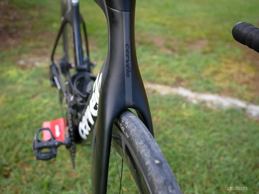 全新工业设计成果 Cervélo正式发布气动车型S5 Disc