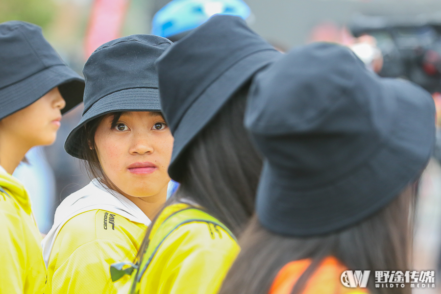 普安国际山地自行车邀请赛：雨天爬坡 郭鑫伟轻松打卡