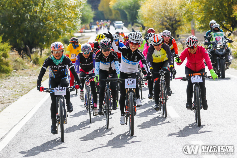 风云秀场｜张曦浠：从“赛场新人” 到最具人气女车手
