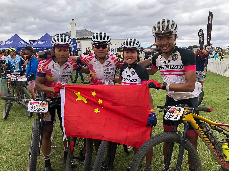 风云秀场｜张曦浠：从“赛场新人” 到最具人气女车手