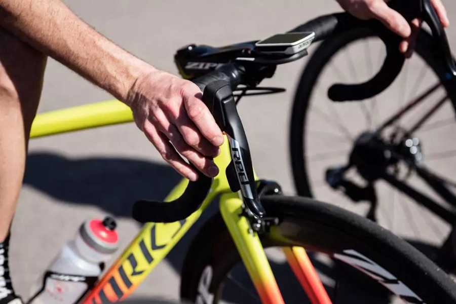 SRAM RED eTap AXS™携众新品，宣告无线互联时代来临！