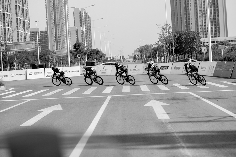 诺飞客上演团体TT  广汽传祺·环大湾区自行车赛珠海站