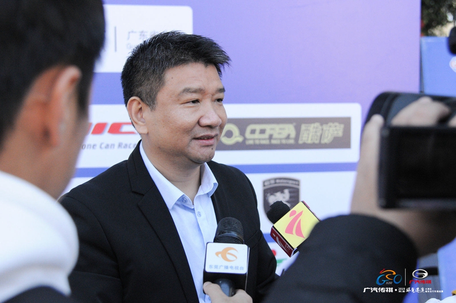 华阳湖边竞速  广汽传祺·环大湾区自行车赛骑进东莞麻涌