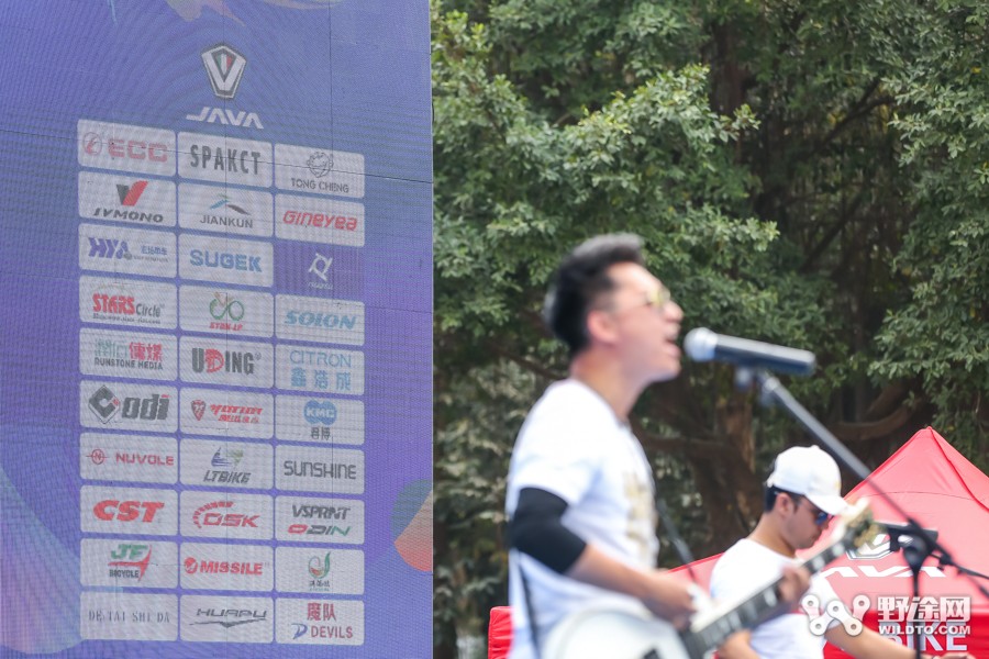 JAVA杯第十届凤凰山山地赛 单飞哥黄广鸿冠绝全场