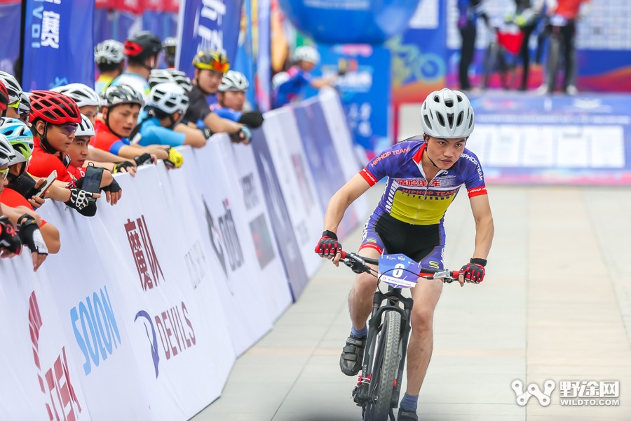 JAVA杯第十届凤凰山山地赛 单飞哥黄广鸿冠绝全场