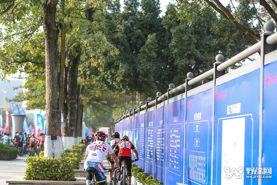 JAVA杯第十届凤凰山山地赛 单飞哥黄广鸿冠绝全场