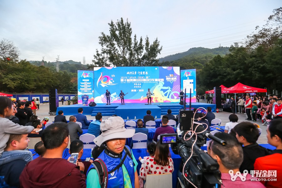 JAVA杯第十届凤凰山山地赛 单飞哥黄广鸿冠绝全场