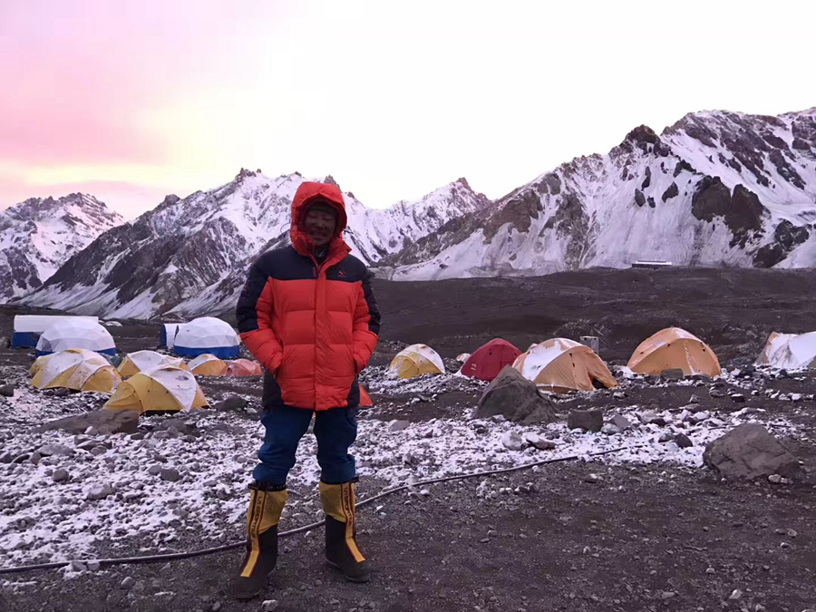 铁三人物｜王战平：登珠峰玩铁三  谁说60岁后就要停下来