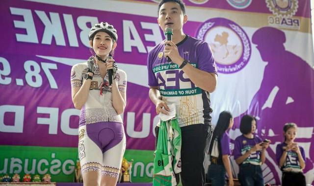 健身女神走红网络  不仅爱骑行，还拥有迷人腹肌
