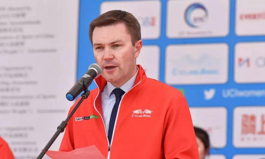 环崇明岛女子世巡赛S1：UCI主席亲临 洛伦娜揽三衫