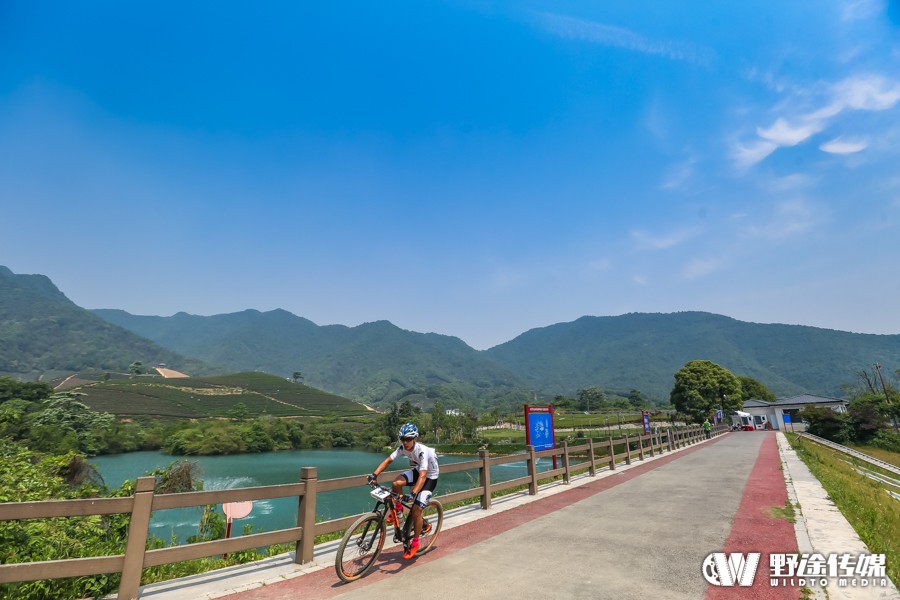 浙江聯(lián)賽首站 | 龍塢茶鎮(zhèn) 最美賽道 米久江成功衛(wèi)冕