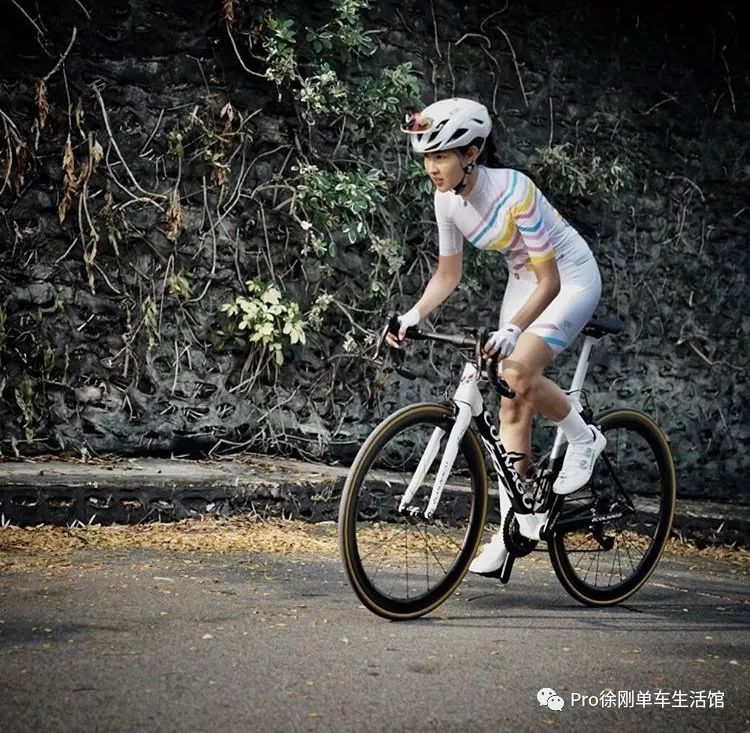 骑车万万不能忽视的女士内衣问题