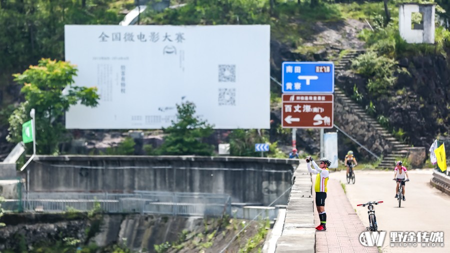 浙江联赛第三站 | 文成百丈漈爬坡赛 丁勇冲刺卫冕