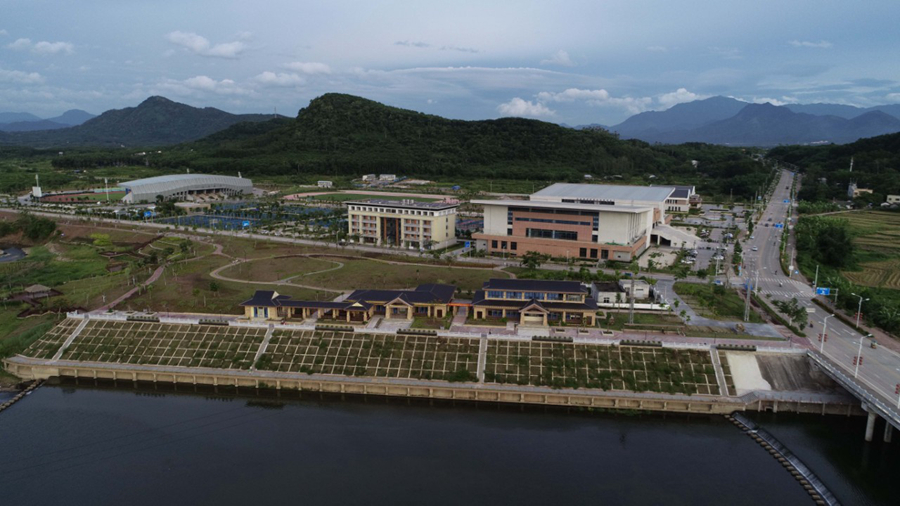 中国铁人三项运动协会白沙训练基地揭牌