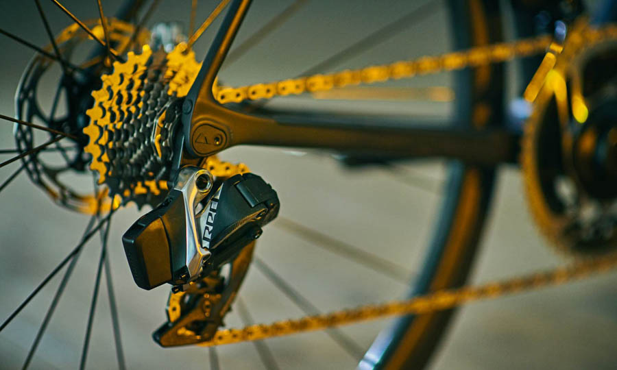 能上路的6kg以下碟刹公路 Canyon推出新款Evo Disc