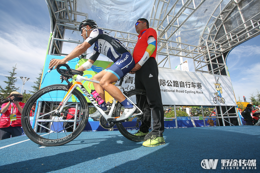 环湖赛S7：爬坡手拿下ITT冠军 本杰明笑傲海晏