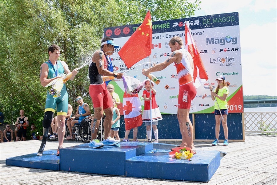 向东京奥运会进发！王家超再夺残疾人铁三世界杯冠军