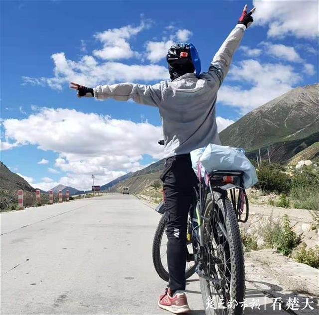 一骑向西  湖北3名大二学生骑行去西藏