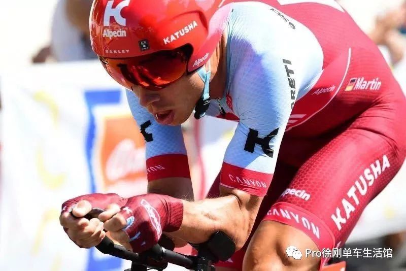 尝试成为职业车手是一个人能尝试的最有意义的事