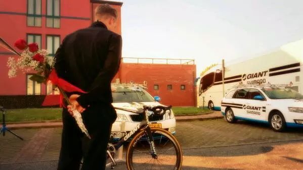 尝试成为职业车手是一个人能尝试的最有意义的事