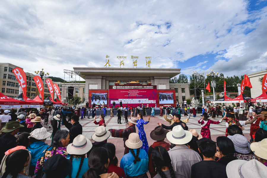 芳华齐聚藏地 激情演绎传奇 甘南藏地传奇圆满落幕