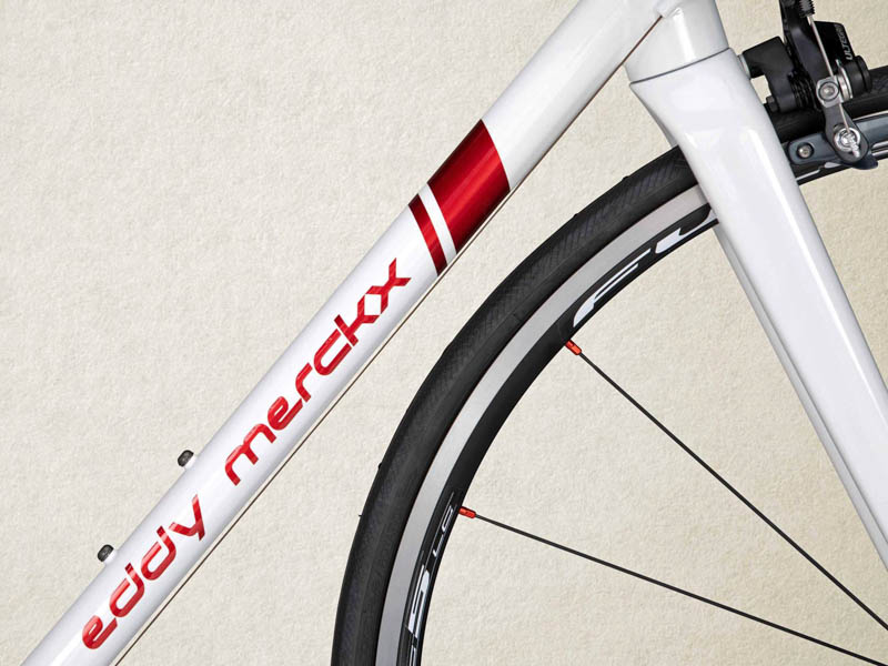 环法后再发力 车王Eddy Merckx推出多款钢架整车