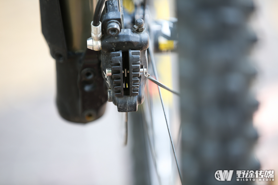 新手进阶 6步解决刹车软绵无力