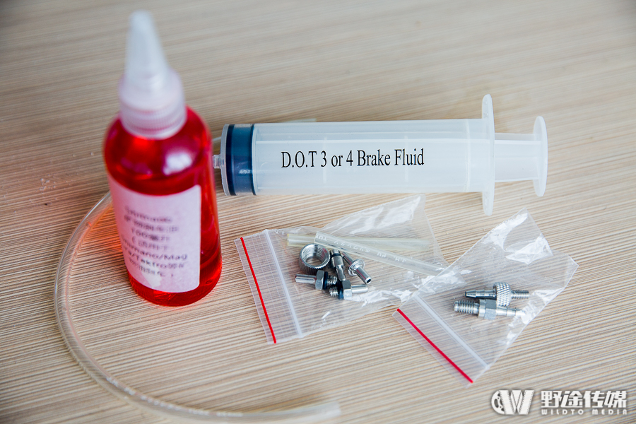 新手进阶 6步解决刹车软绵无力