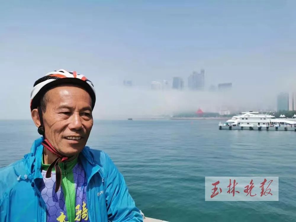 2名老人从南端湛江骑行到北端漠河 全程8千多公里