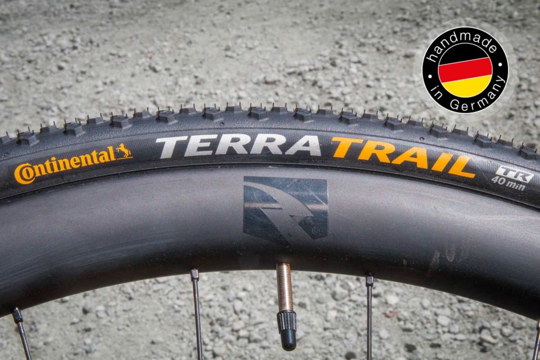 细分类型 Continental全新Terra Speed＆Trail砾石真空胎