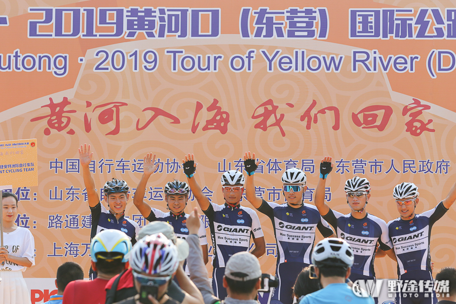 黃河口東營賽收官戰(zhàn) | 與職業(yè)隊(duì)飚車 黃廣鴻表現(xiàn)搶眼